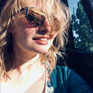 Meet your Posher, Adler